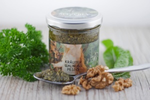 Kräuter Walnuss Pesto von der Spezerey